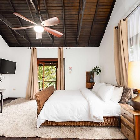 Serendipity Holistic Resort Spa 金斯敦 外观 照片